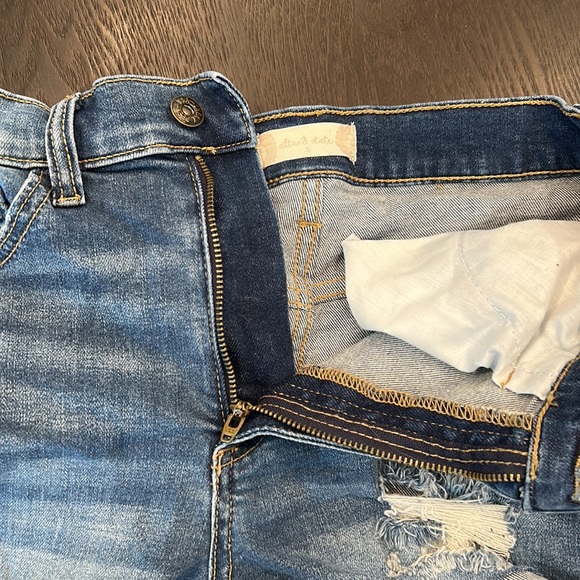 Altar’d state Jean sorts - Picture 3 of 3